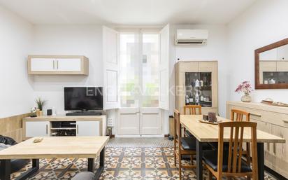 Living room of Apartment for sale in  Barcelona Capital  with Air Conditioner, Heating and Balcony