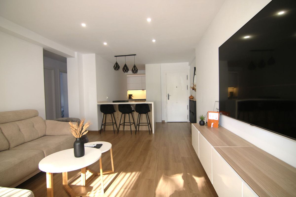 Sala d'estar de Apartament en venda en Marbella amb Terrassa, Moblat i Internet