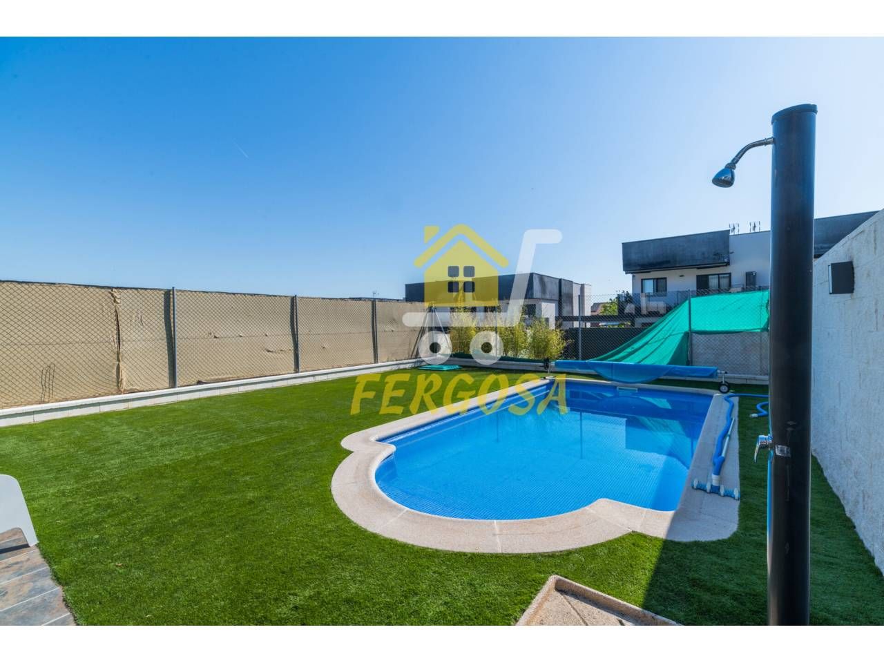 Swimming pool of Single-family semi-detached for sale in Navalcarnero  with Air Conditioner, Heating and Private garden