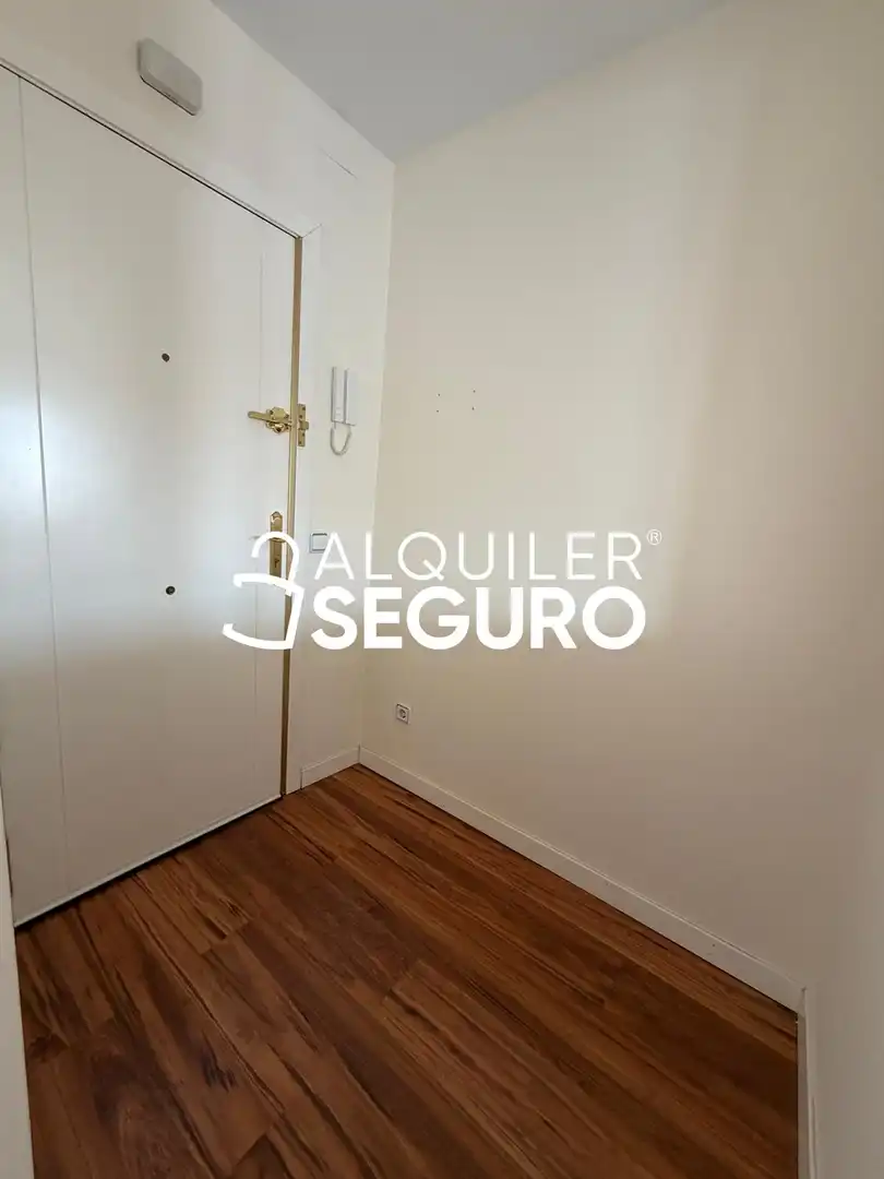 Schlafzimmer von Wohnung zur Miete in Madrid mit Klimaanlage, Heizung und Terrasse