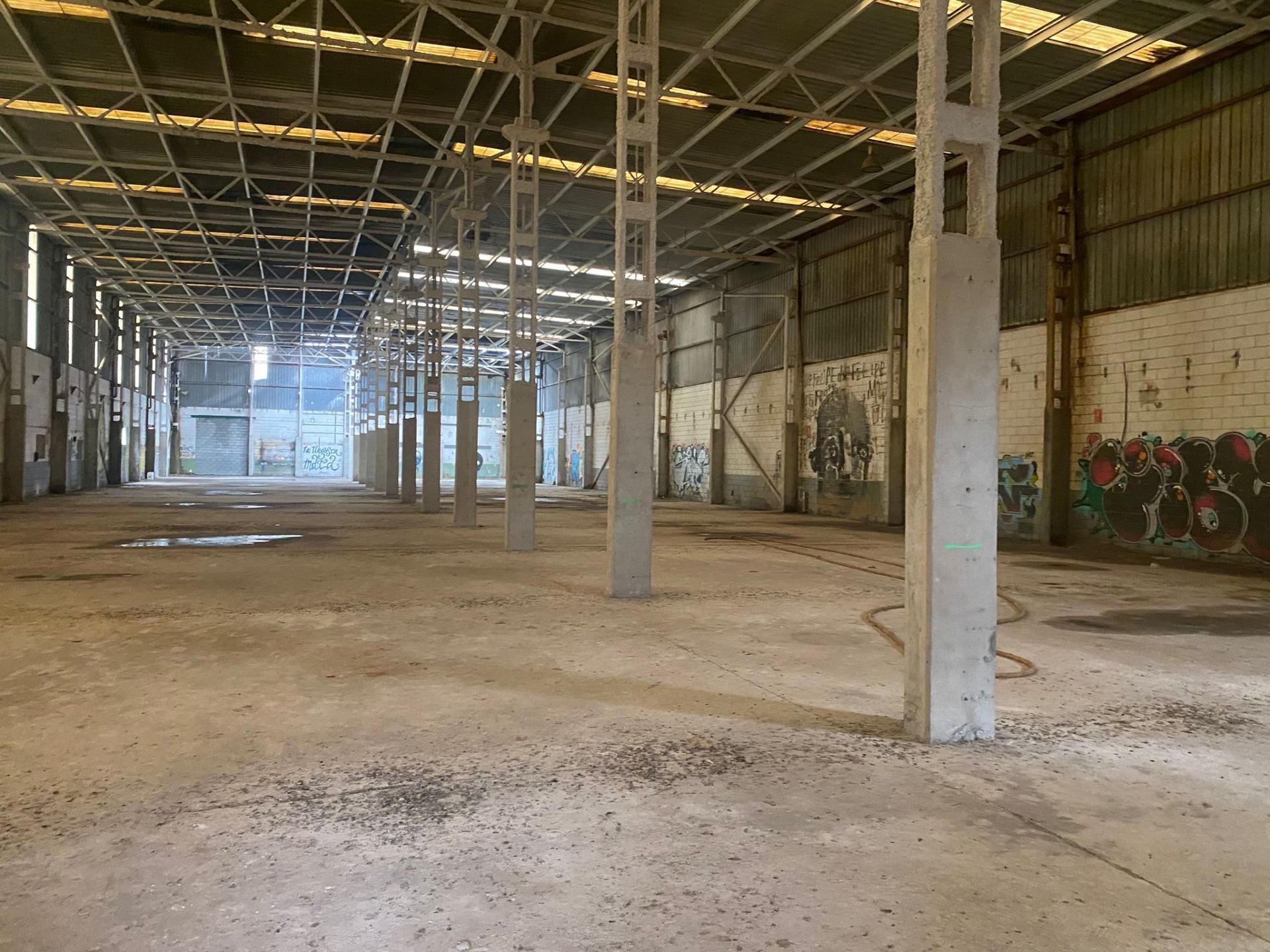 Nau industrial de lloguer a La Llagosta