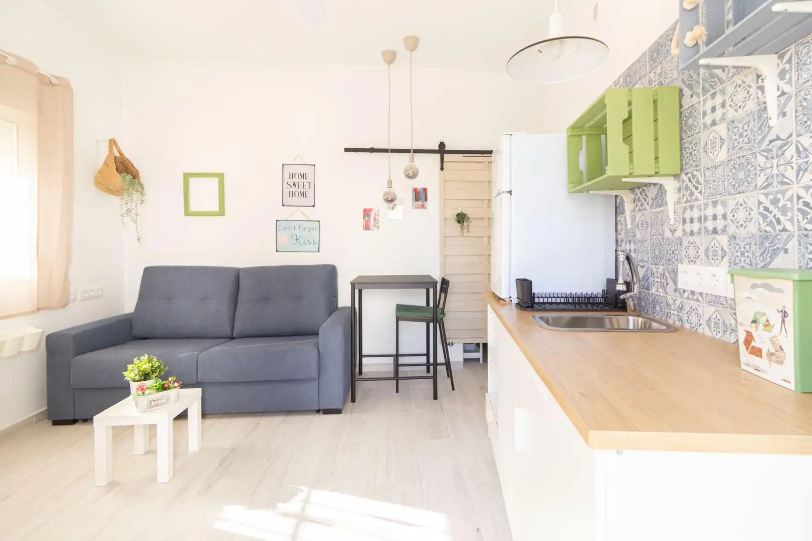 Sala de estar de Local en venta en Chiclana de la Frontera con Amueblado