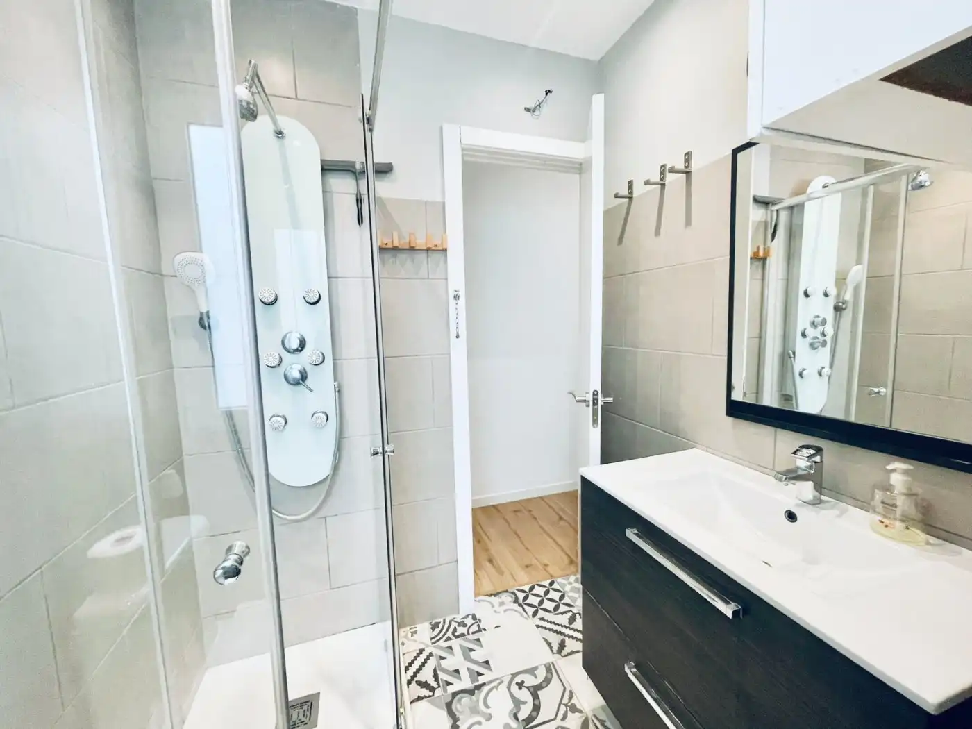 Baño de Piso de alquiler en Valencia con Aire acondicionado, Calefacción y Parquet