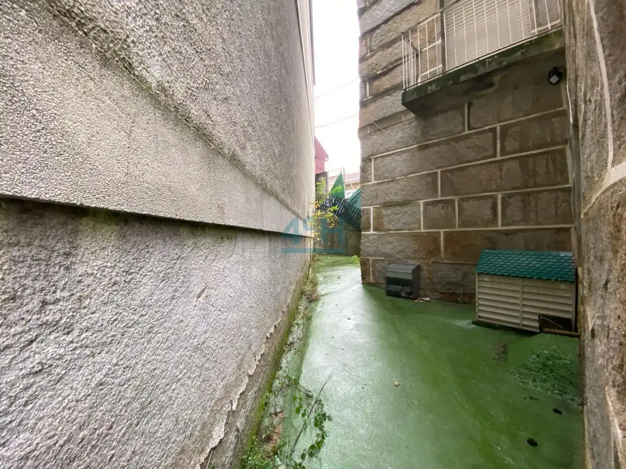 Außenansicht von Haus oder Chalet zum Verkauf in Ourense Capital  mit Heizung, Privatgarten und Abstellraum