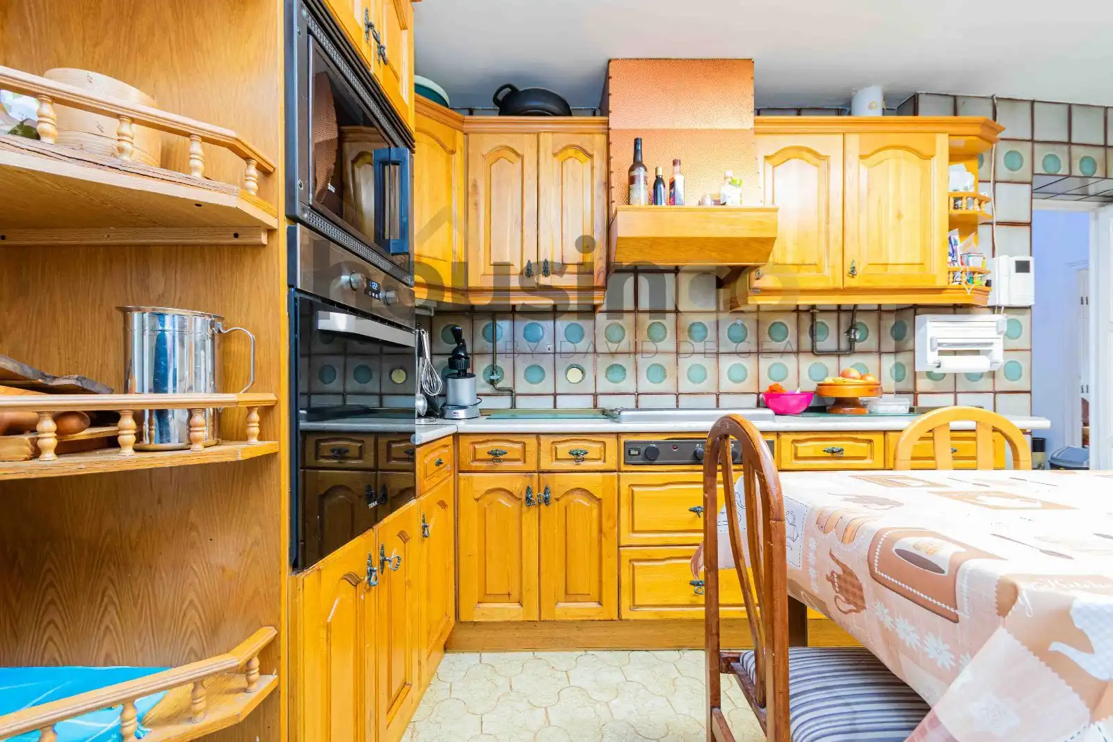 Kitchen of Flat for sale in Madrid  with Heating, Terrace and Storage room
