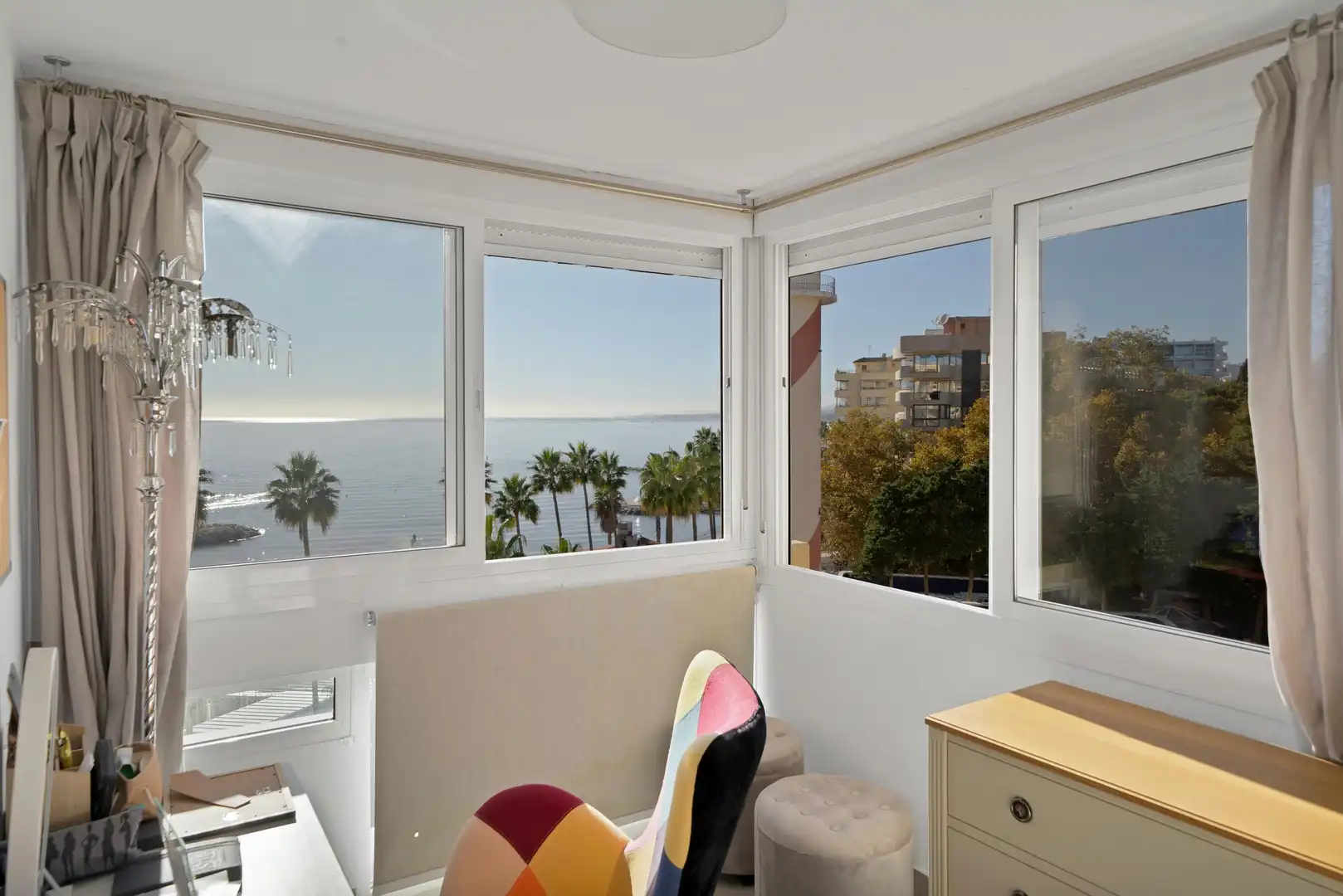 Habitación de Apartamento en venta en Marbella con Calefacción, Terraza y Piscina comunitaria