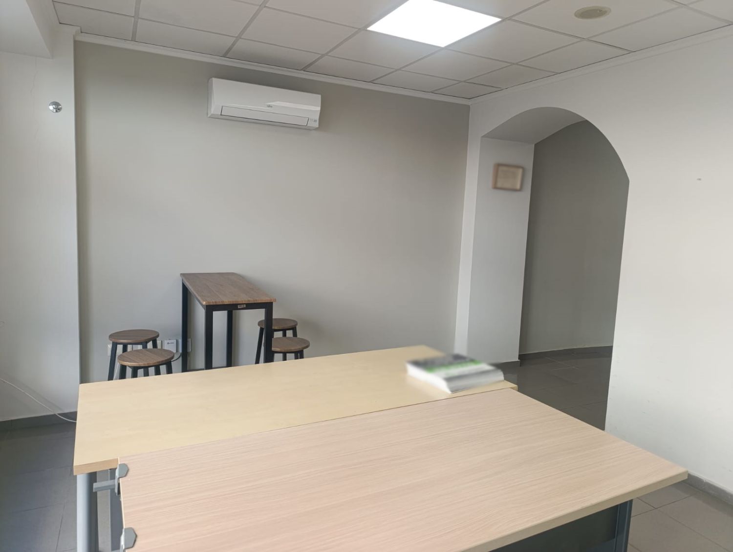 Büro miete in Valdepeñas mit Klimaanlage und Heizung