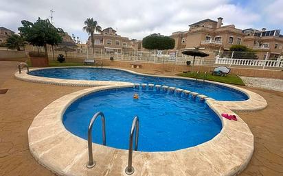 Piscina de Casa o xalet en venda en Orihuela amb Aire condicionat