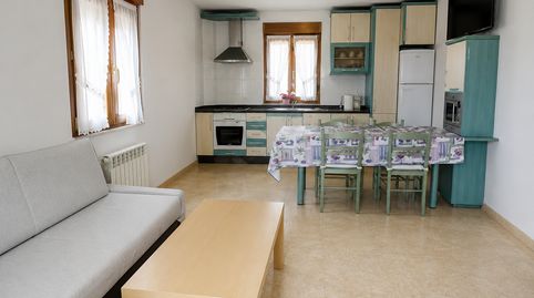 Foto 4 de Piso de alquiler en Las Pedregueras, Mogro, Miengo