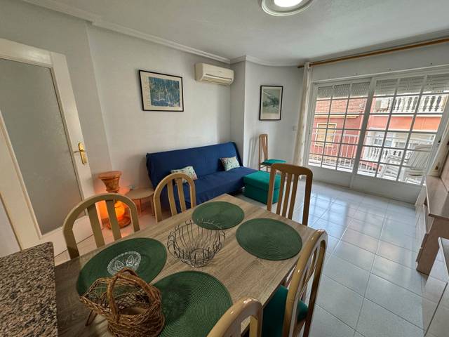 Apartamento en Alquiler en Carrer d'Elx en Centro