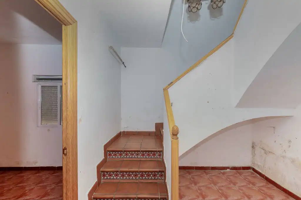 Casa adosada en venda en Alcoba amb Aire condicionat