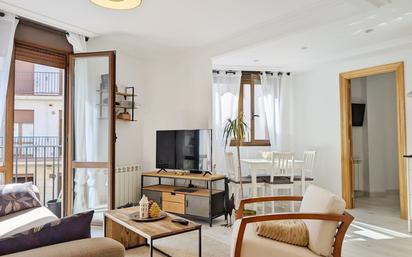 Sala d'estar de Apartament en venda en Ezcaray amb Calefacció, Terrassa i Moblat