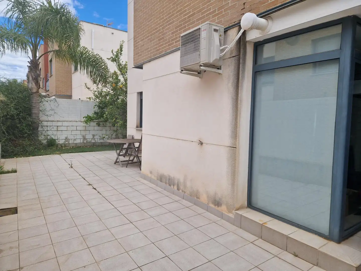 Terrassa de Casa adosada en venda en La Pobla de Vallbona amb Aire condicionat, Calefacció i Jardí privat