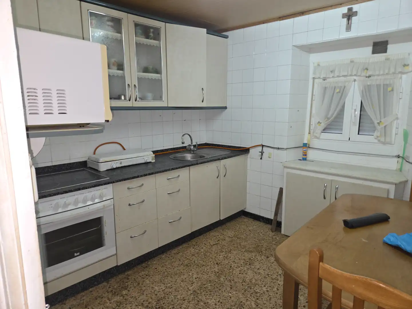 Cocina de Casa adosada en venta en Barreiros con Jardín privado, Trastero y Amueblado