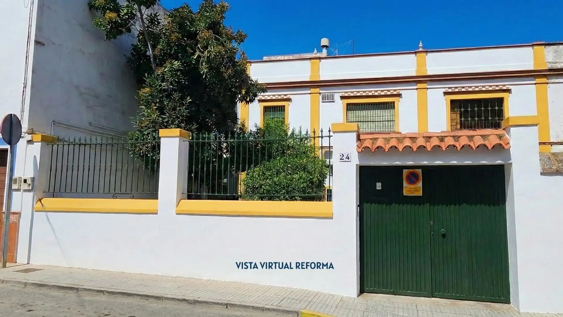 Exterior view of Single-family semi-detached for sale in La Algaba