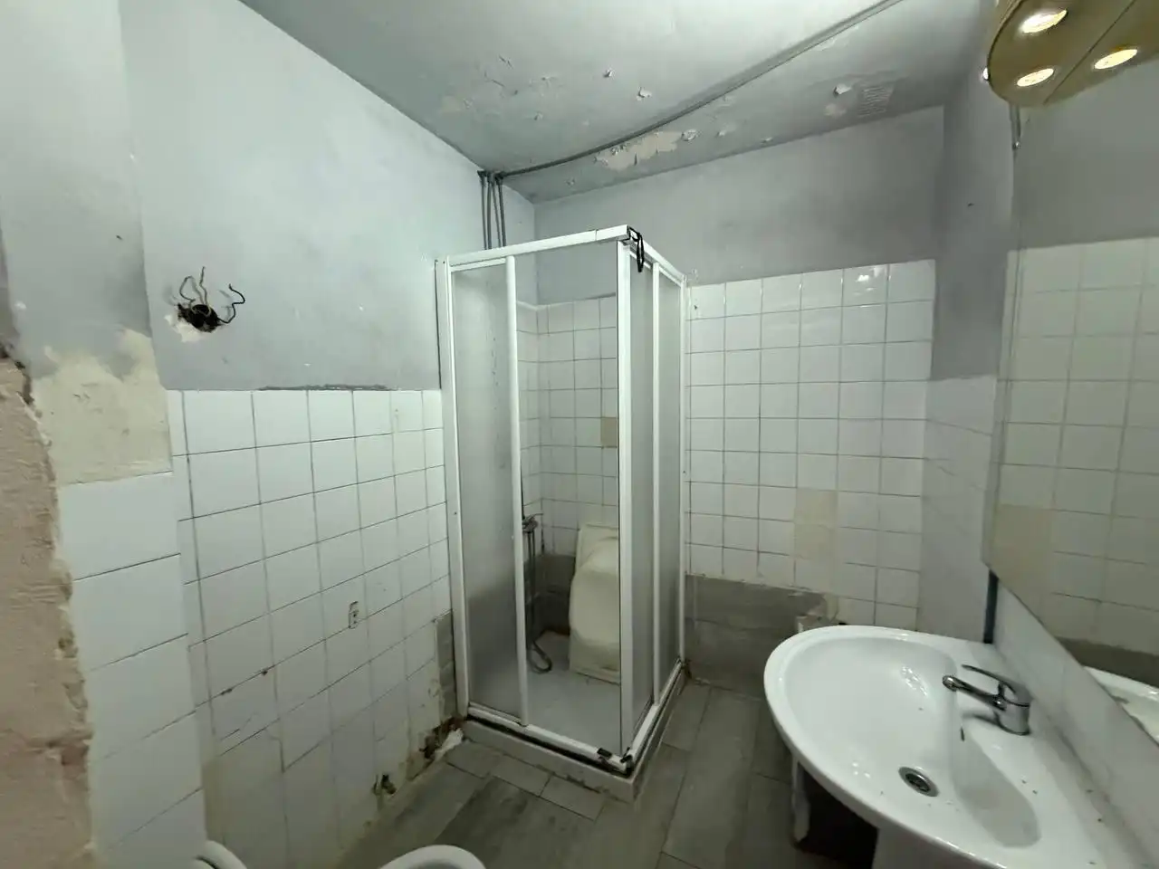 Baño de Apartamento en venta en Alicante / Alacant con Alarma