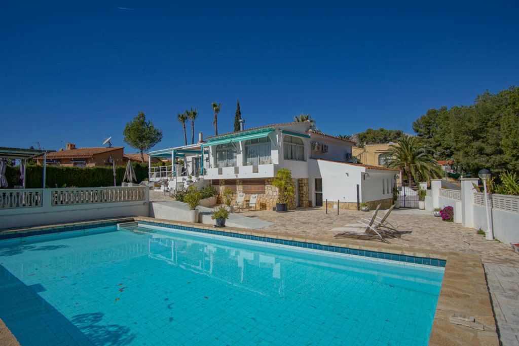 House or chalet for sale in Ensanche - Diputación