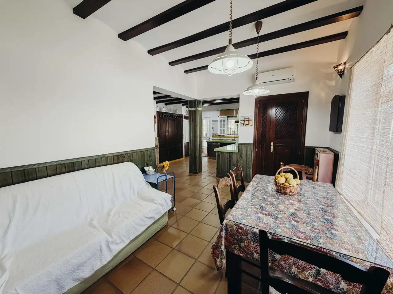 Sala de estar de Casa o chalet en venta en Arcos de la Frontera con Aire acondicionado, Jardín privado y Terraza
