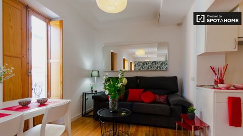 Foto 2 de Piso de alquiler en Puerta del Ángel, Madrid Capital