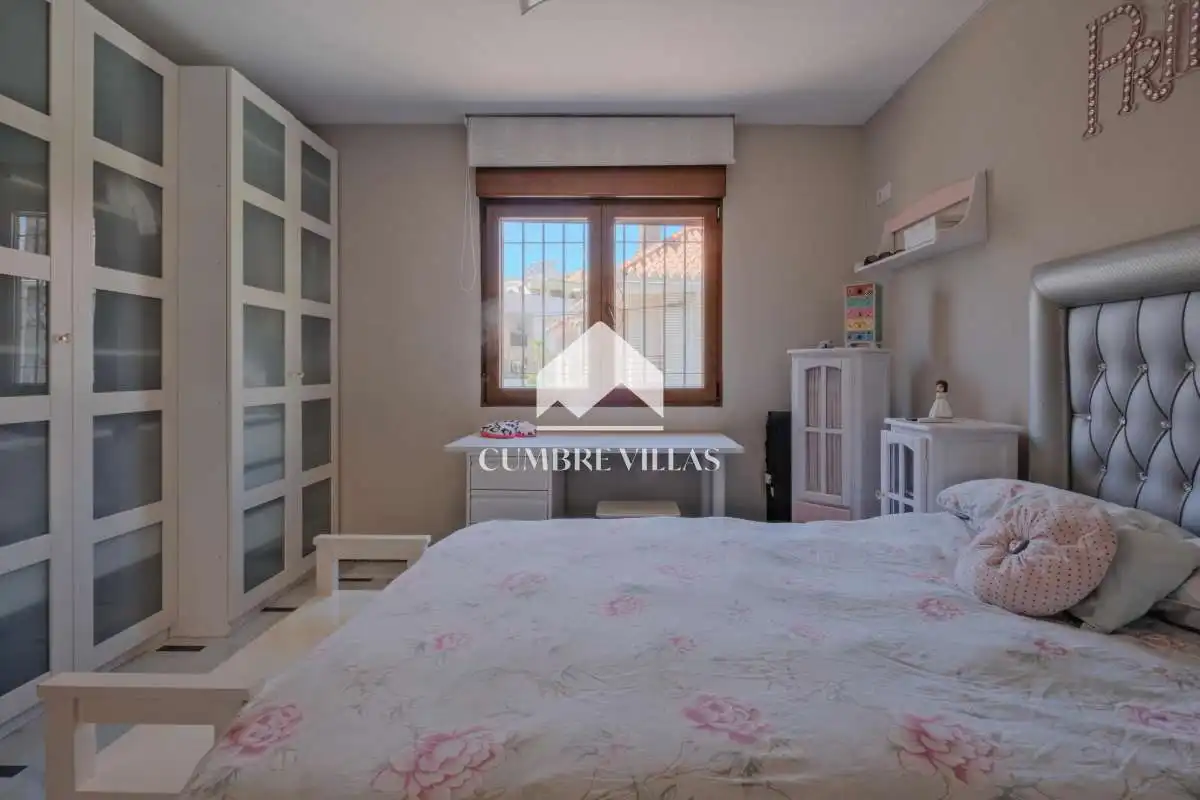 Habitación de Casa o chalet en venta en Almuñécar con Jardín privado, Terraza y Amueblado