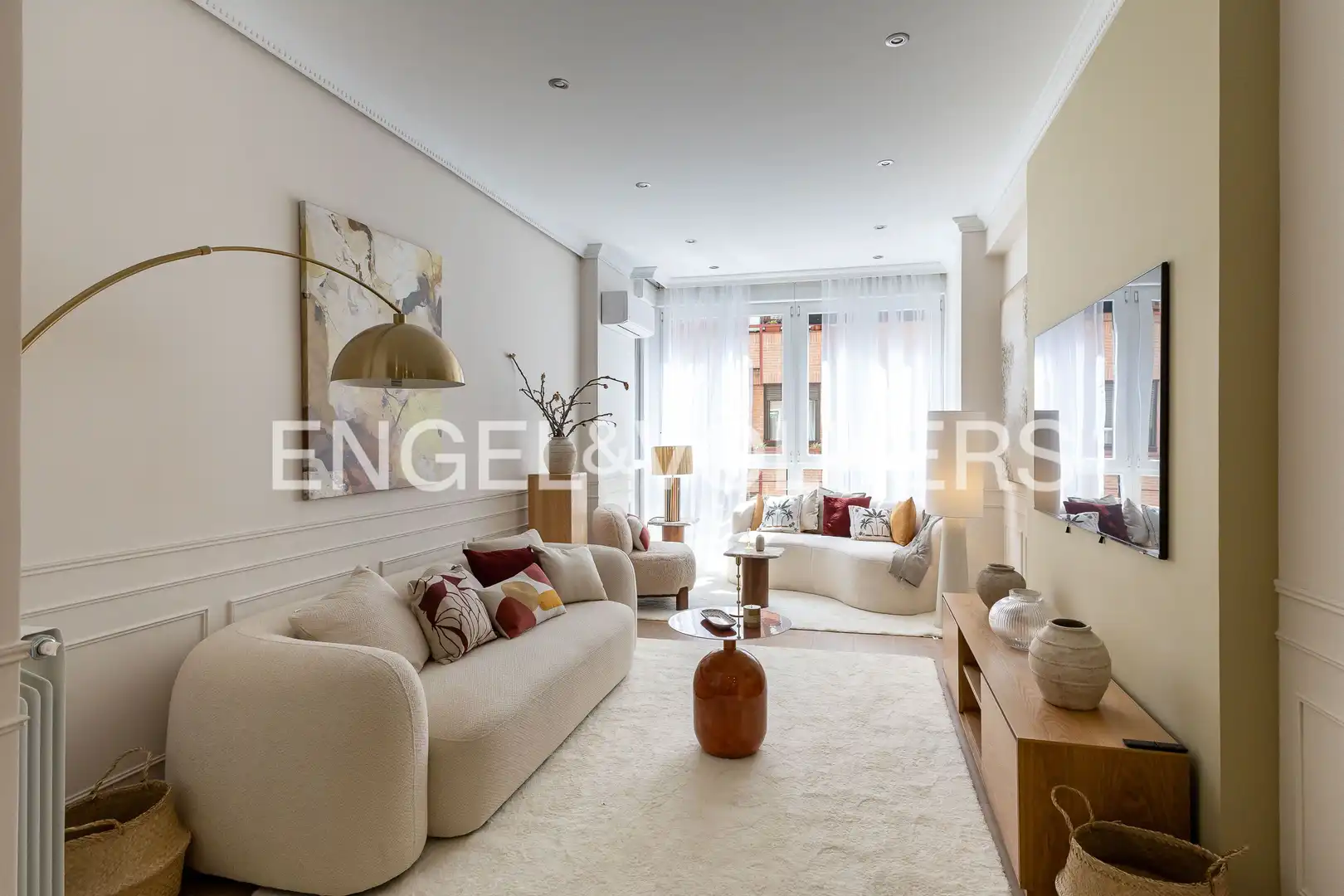 Living room of Flat for sale in Madrid  with Air Conditioner and Heating