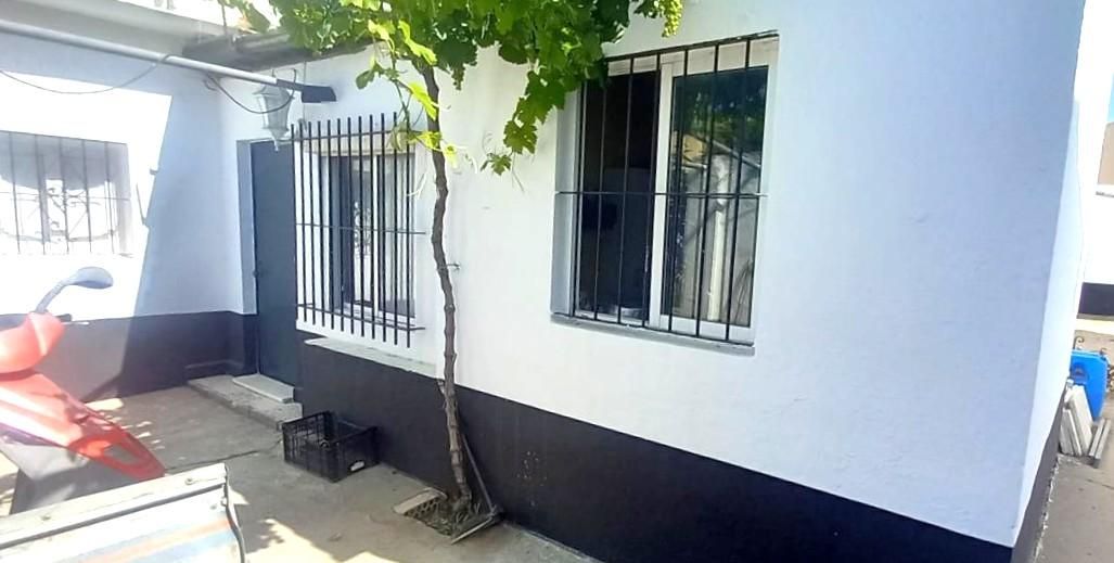 Vista exterior de Casa o xalet en venda en Sanlúcar de Barrameda amb Jardí privat i Traster