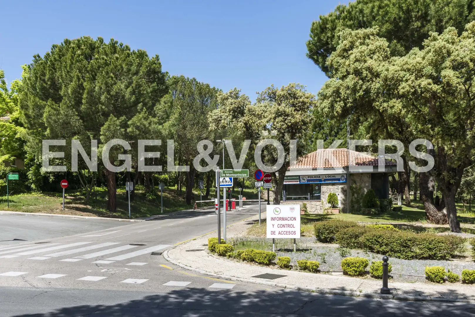 Wohnbaugrundstück zum Verkauf in Urbanización Este - Montepríncipe, imagen 9