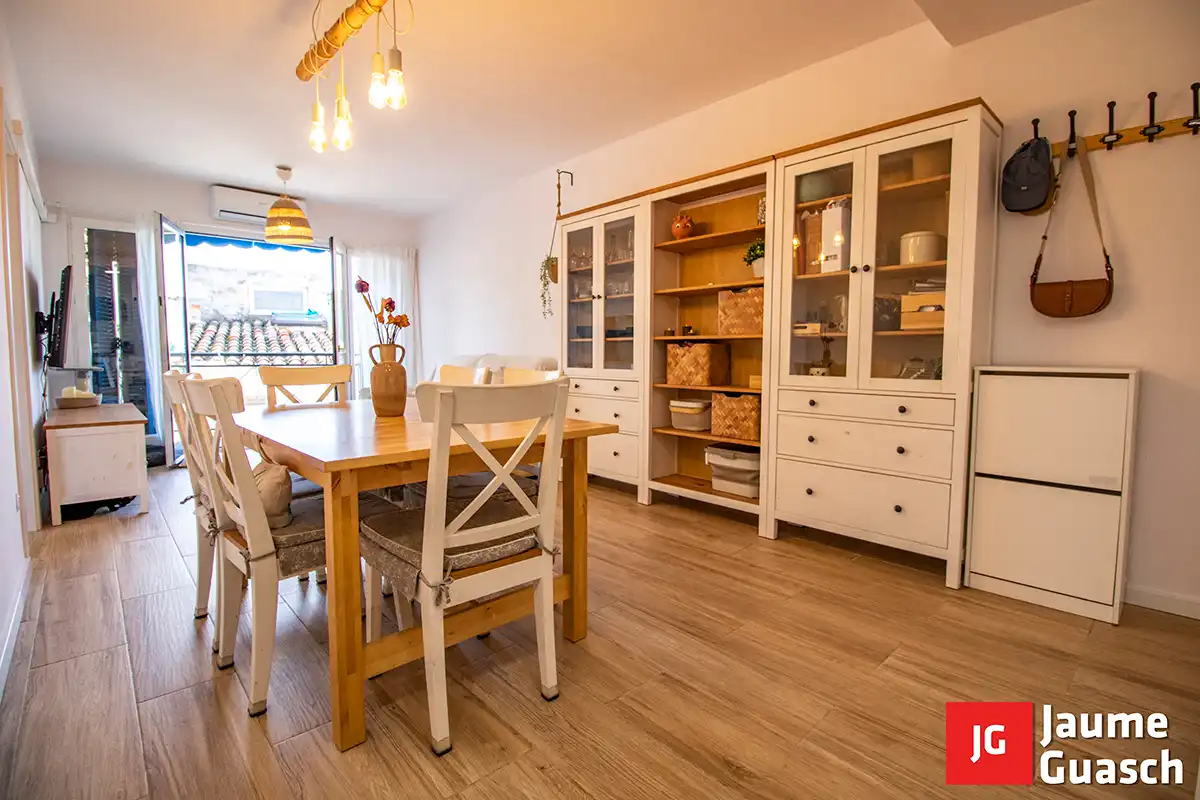 Piso con balcón en venta en Carrer dels Clapers 22