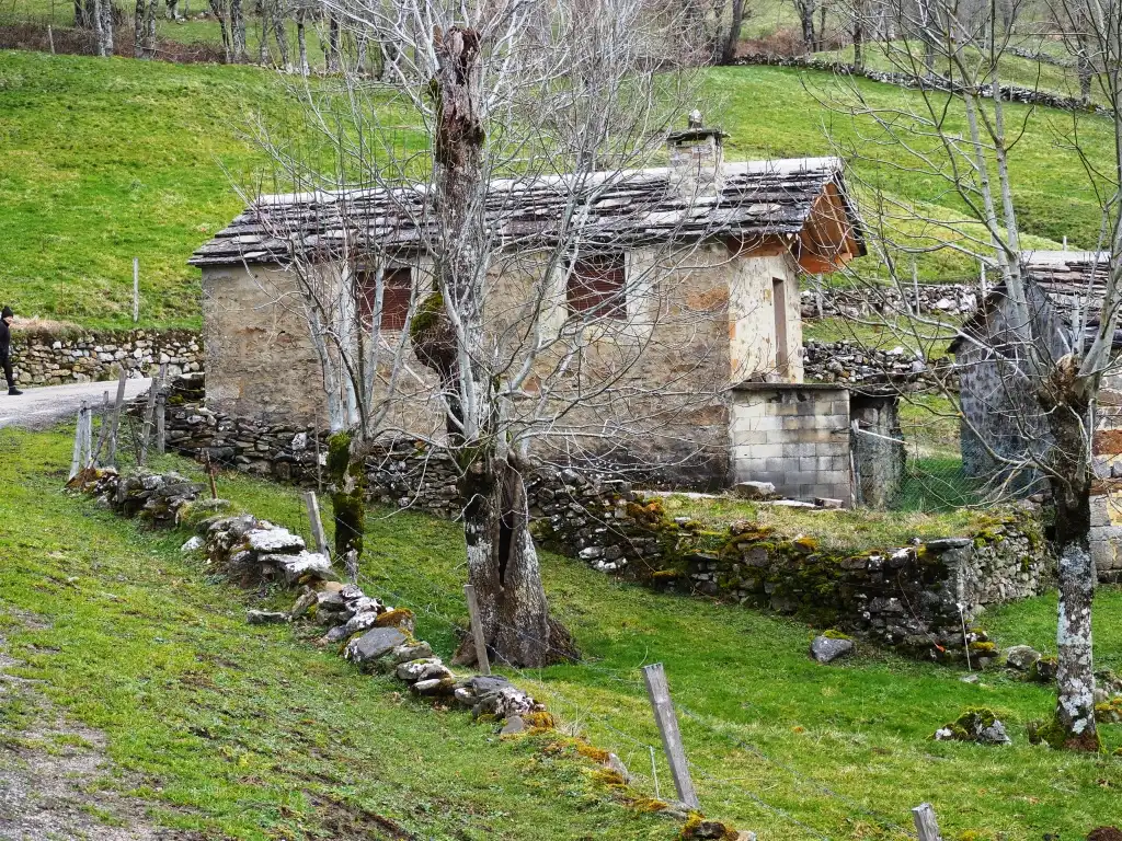 Casa rústica amb terrassa en venda a Lugar la Sia 28, imagen 40