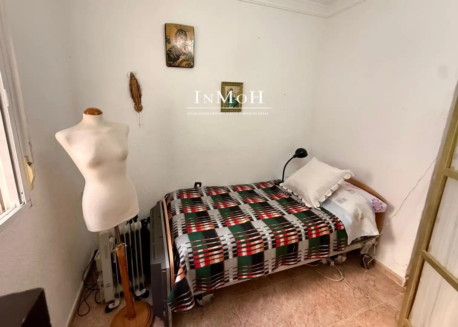 Habitación de Casa adosada en venta en Chiclana de la Frontera con Aire acondicionado, Terraza y Balcón