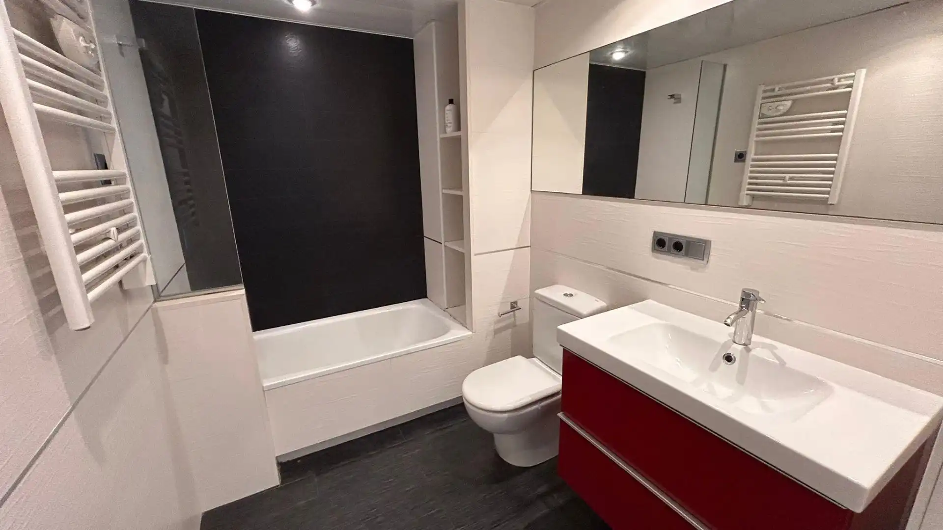 Bathroom of Duplexes for sale in Sant Pere de Ribes  with Air Conditioner, Heating and Private garden