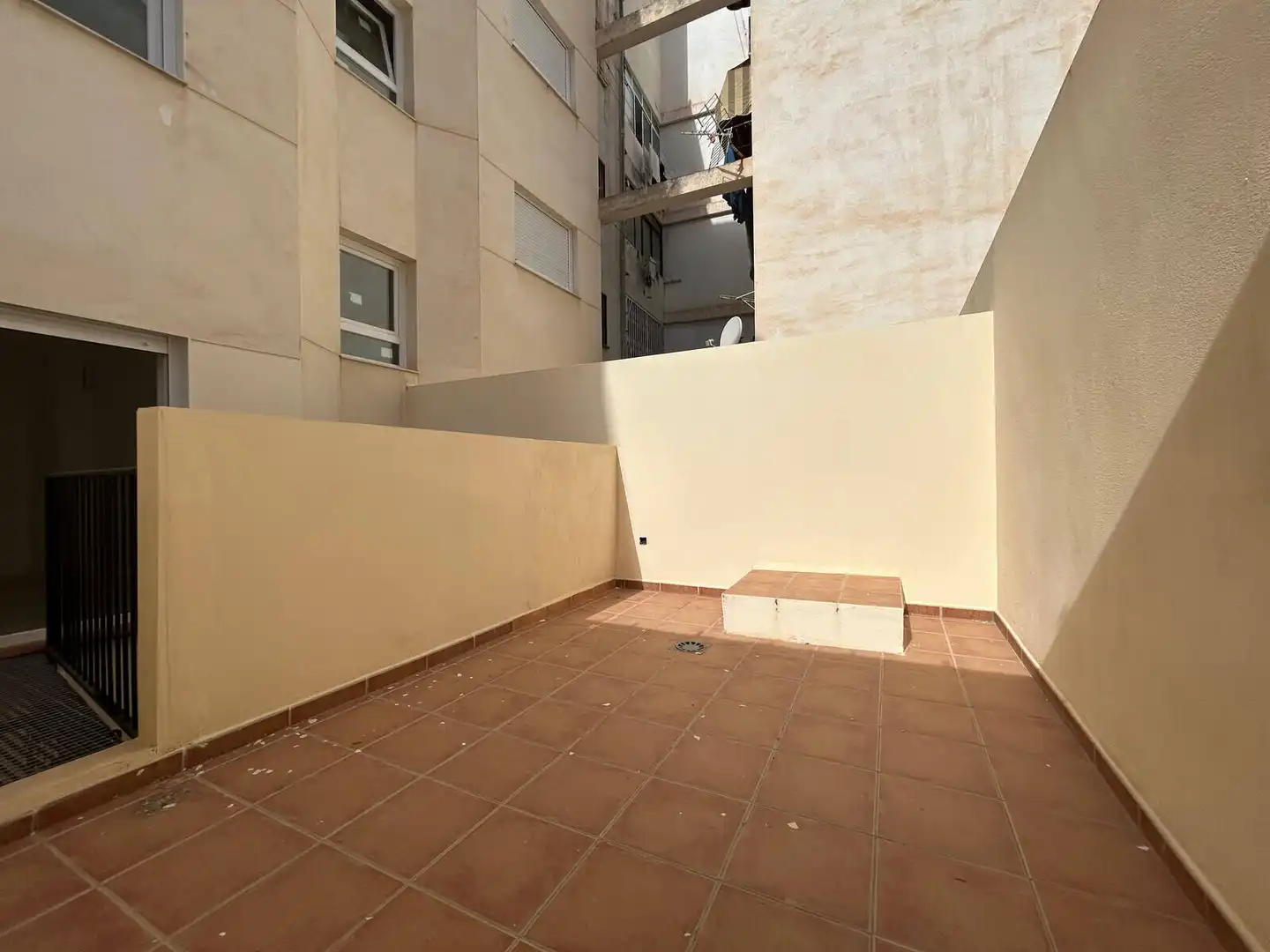 Apartament amb terrassa en venda a Pla - Carolinas, imagen 2