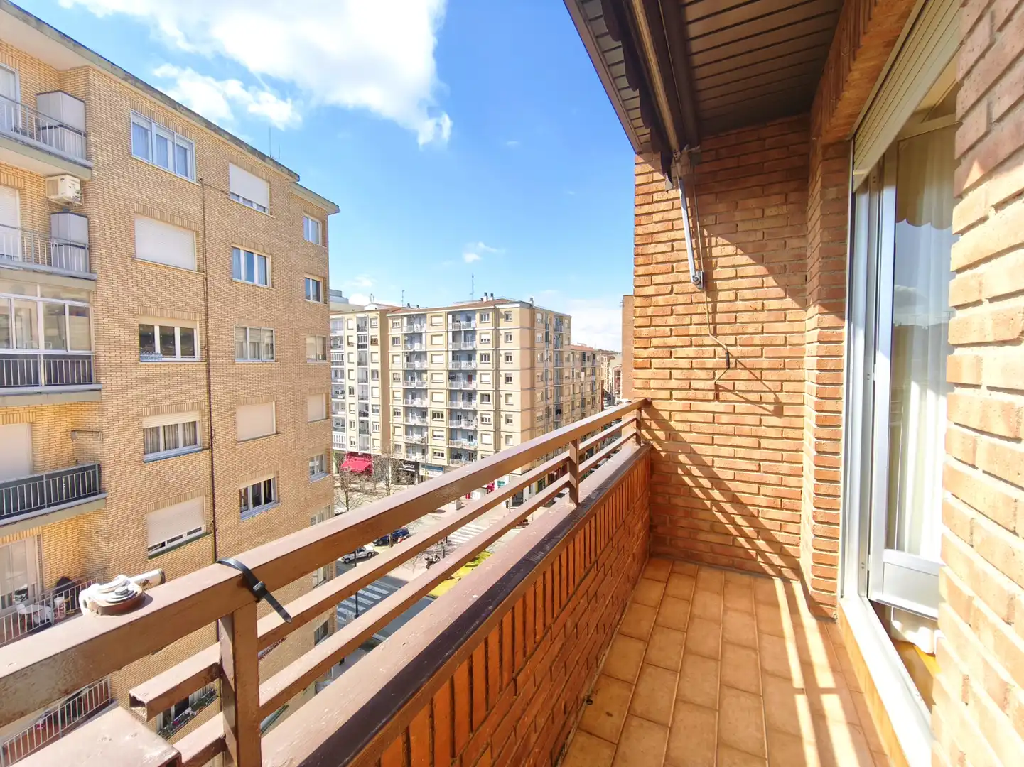 Terrassa de Pis en venda en  Logroño amb Calefacció, Parquet i Terrassa