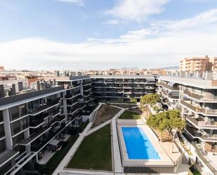 Vista exterior de Pis en venda en Terrassa amb Aire condicionat, Parquet i Forn