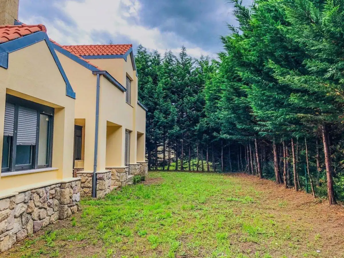 Garden of Houses for sale in Hazas de Cesto  with Heating, Private garden and Terrace
