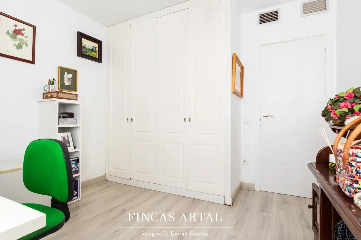 Houses for sale in Zaragoza  with Air Conditioner, Heating and Private garden