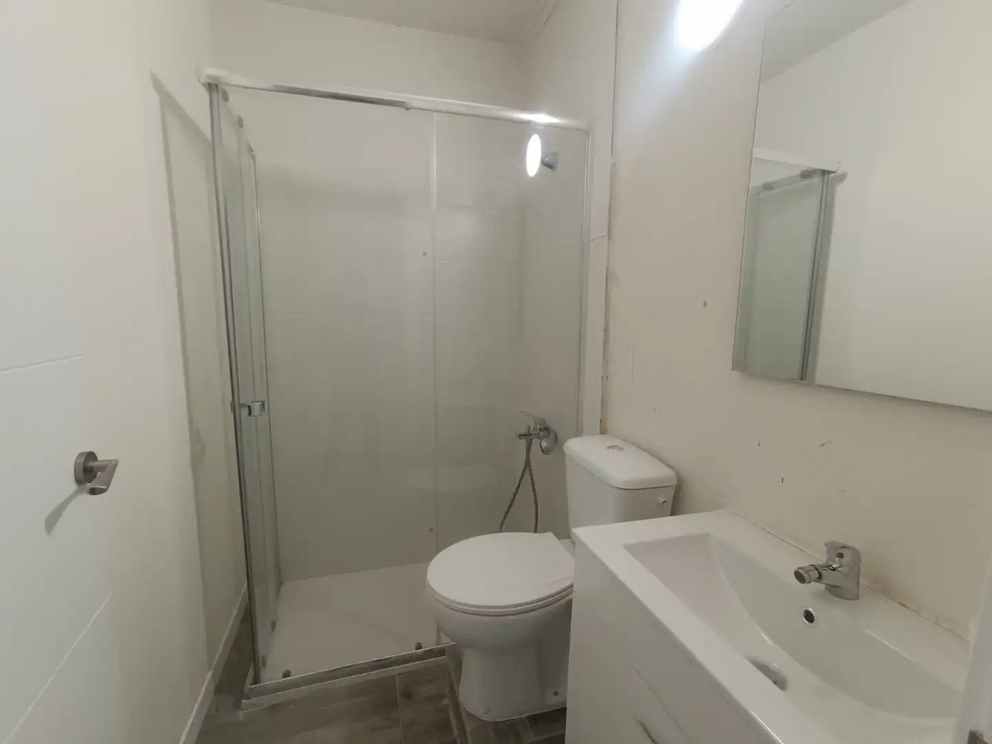 Badezimmer von Wohnung zur untervermieten in  Pamplona / Iruña mit Möbliert