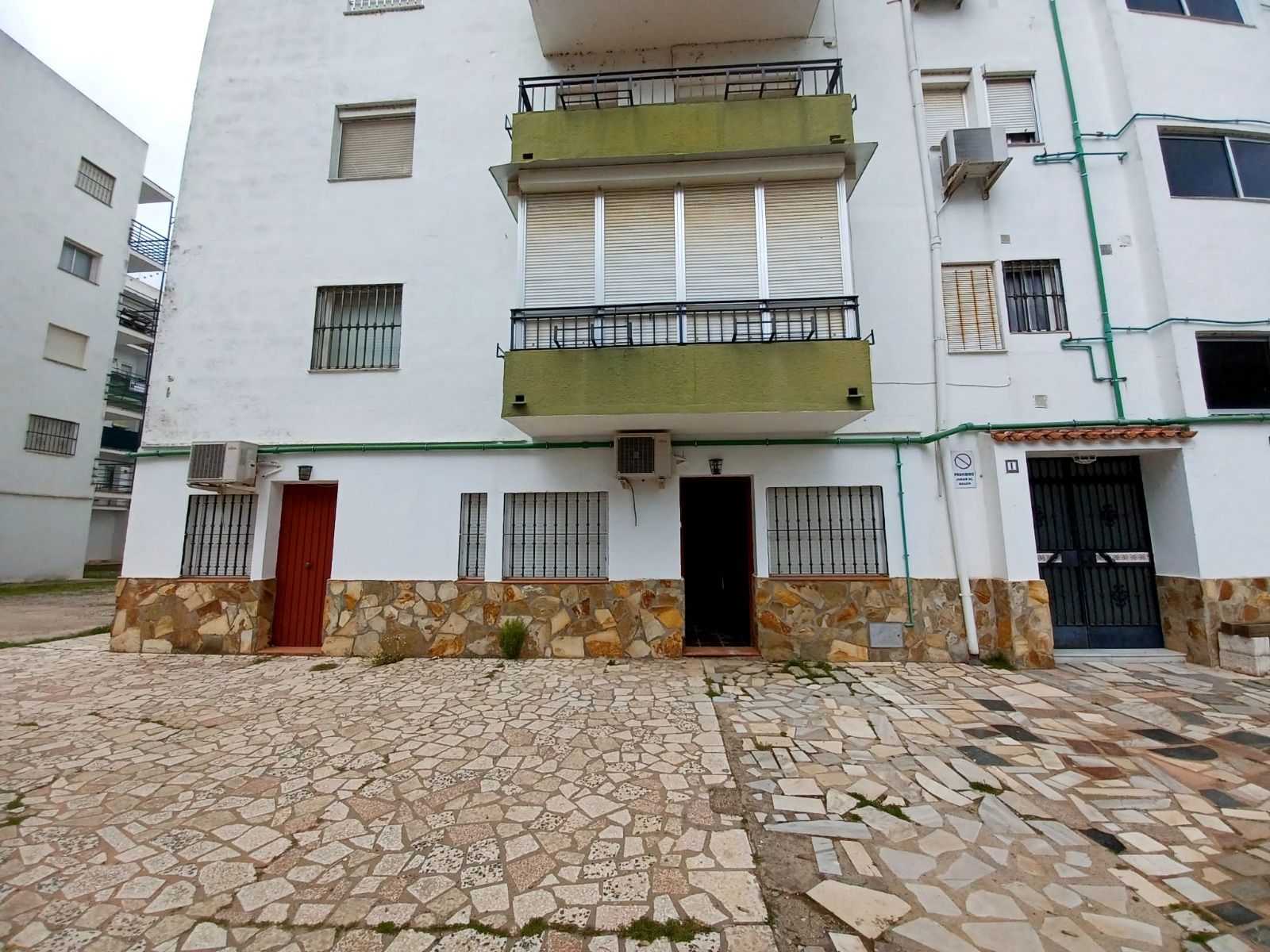 Vista exterior de Apartament en venda en Guillena amb Aire condicionat