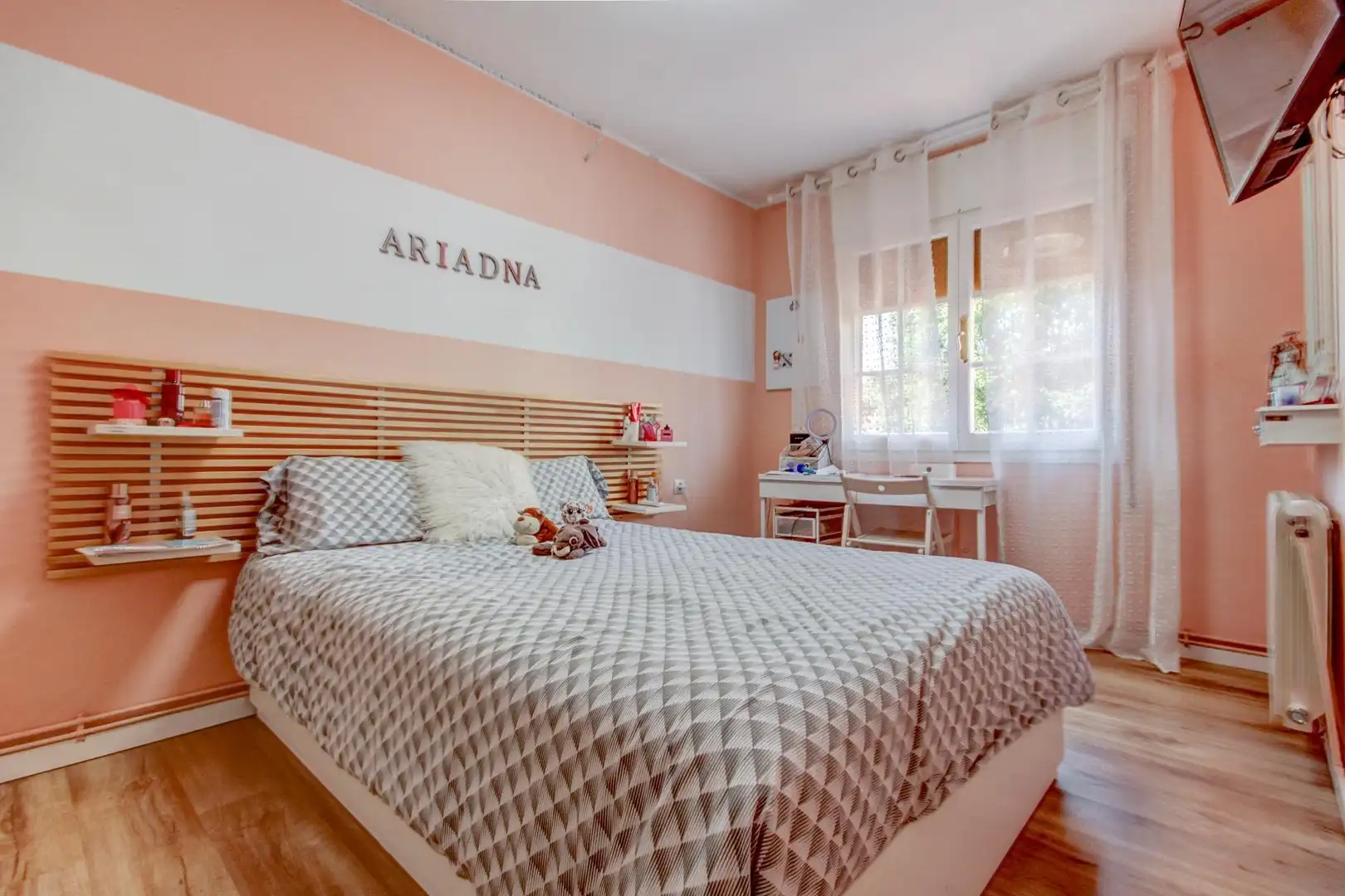 Habitación de Ático en venta en Cerdanyola del Vallès con Aire acondicionado, Calefacción y Jardín privado