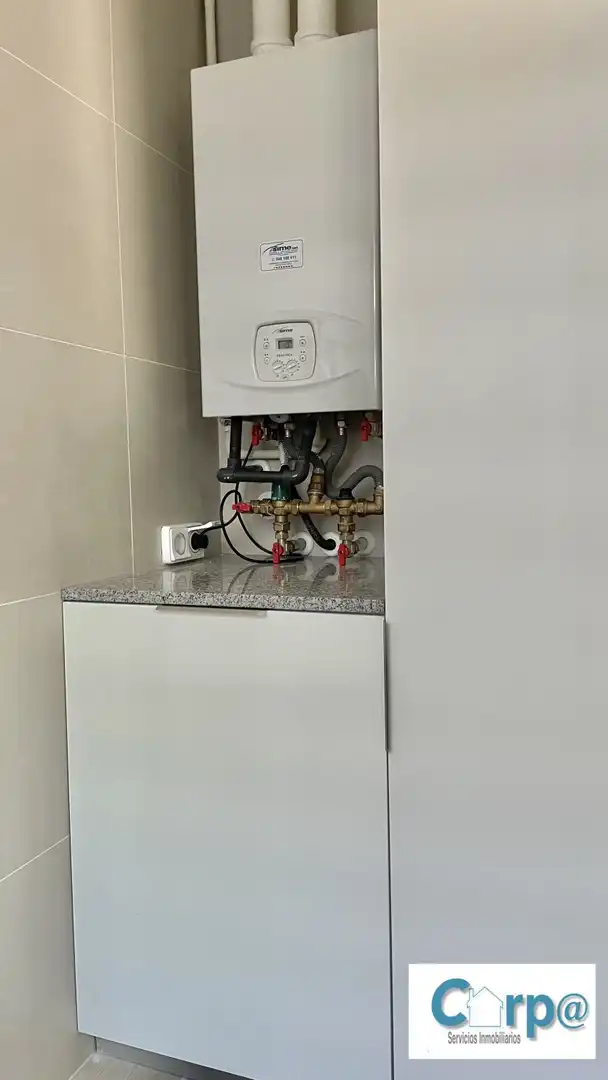 Küche von Wohnung zur Miete in  Pamplona / Iruña mit Heizung, Terrasse und Abstellraum
