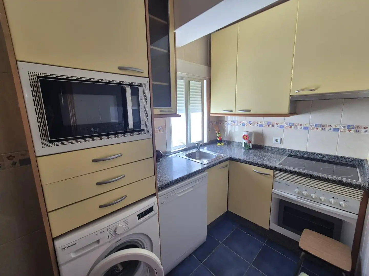 Cocina de Piso en venta en Béjar con Aire acondicionado, Calefacción y Amueblado