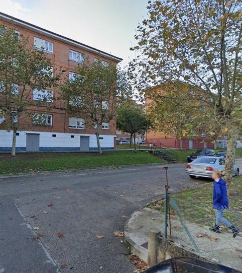 Foto 2 de Piso en venta en Alisal - San Román, Santander