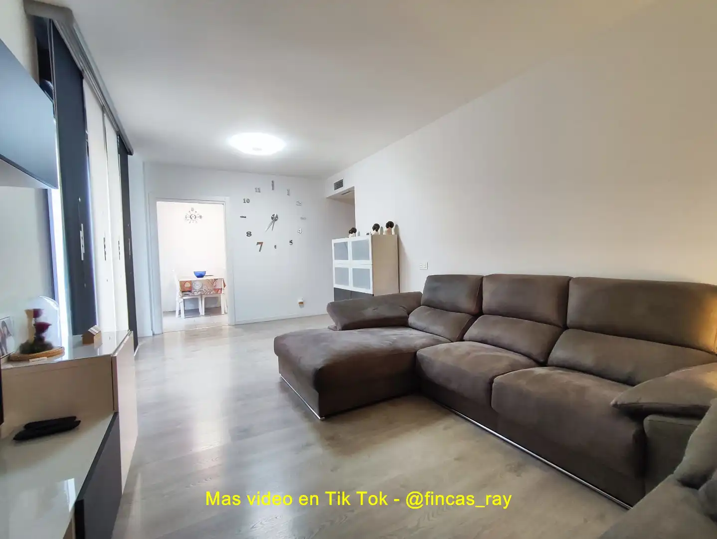 Sala de estar de Piso en venta en Ripollet con Aire acondicionado, Calefacción y Parquet