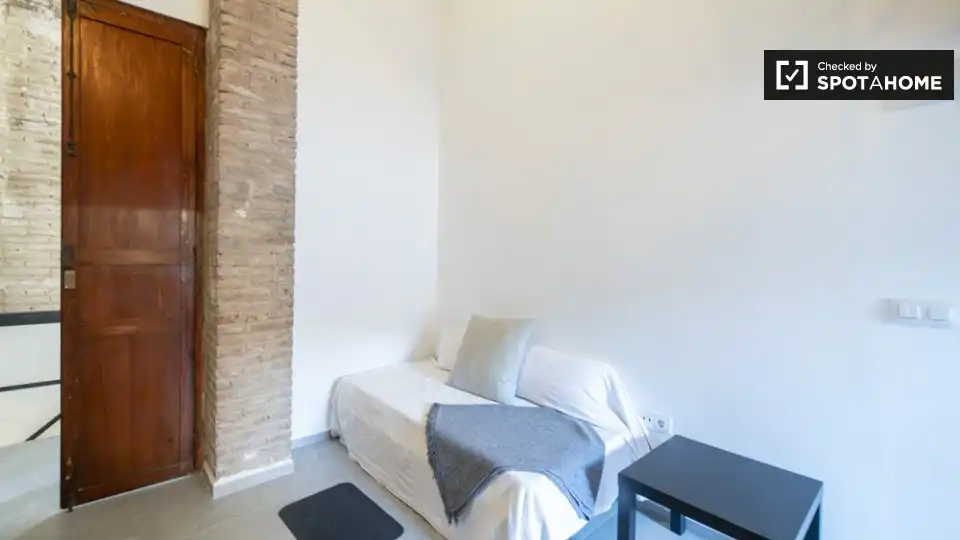 Flat with terrace to rent in Benicalap, imagen 17