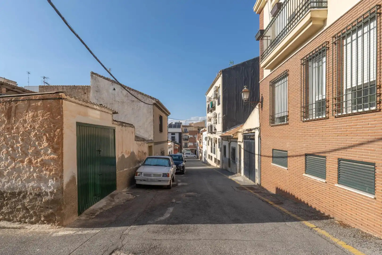 Vista exterior de Casa adosada en venta en La Zubia