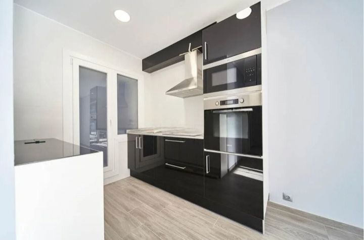 Cuina de Apartament en venda en Jerez de la Frontera amb Aire condicionat