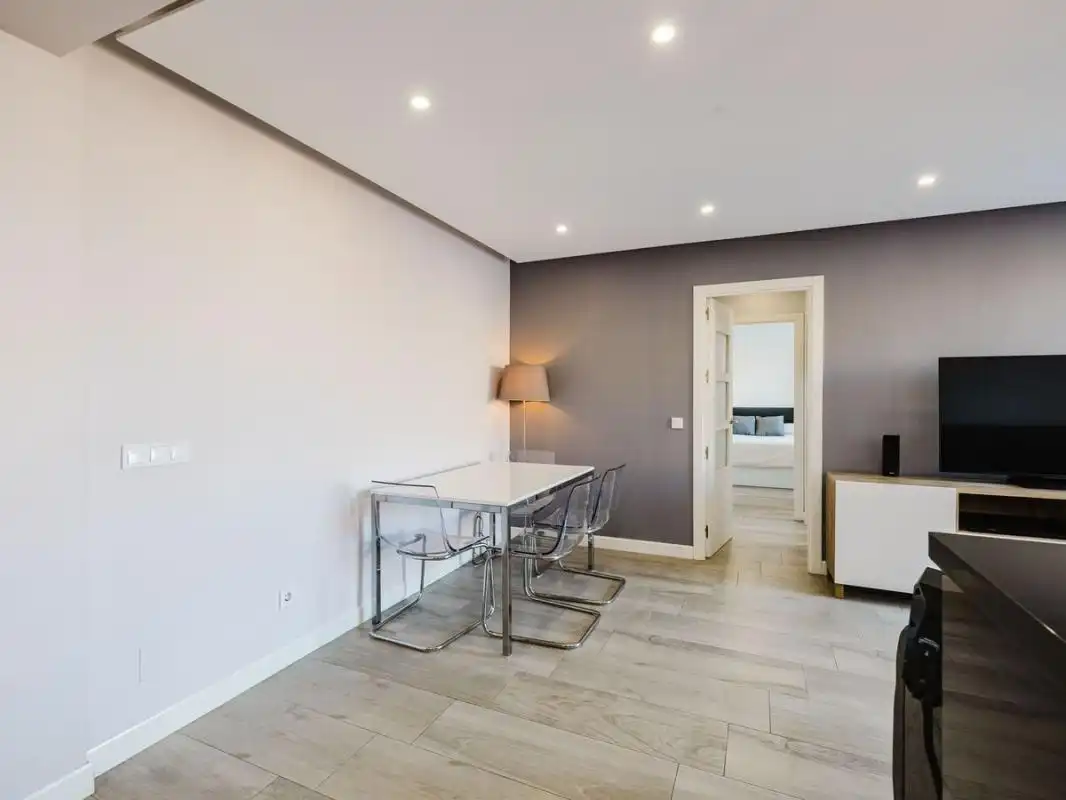 Piso con ascensor en venta en C. Gaucín, imagen 6