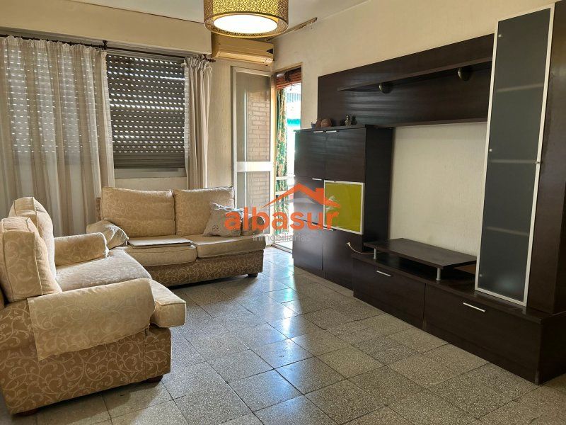 Sala de estar de Piso en venta en  Córdoba Capital con Aire acondicionado, Terraza y Amueblado