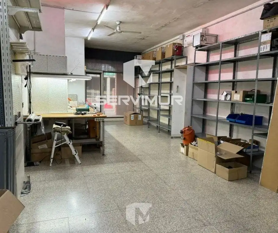 Edificio en venta en Carrer de Menéndez Pelayo, Estadi - Santa Anna