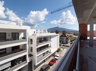 Piso con piscina en venta en Avenida Pablo Ruiz Picasso 23